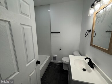 3038 N 8th St unit 2, Philadelphia, PA 19133 - photo 3