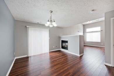 618 Pine Lake Dr, Greenwood, IN 46143 - photo 3