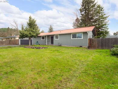 324 St John St, Sutherlin, OR 97479 - photo 3