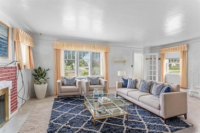 1018 Lafayette St, Flint, MI 48503 - photo 5