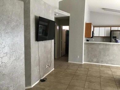 1807 Livingroom-2