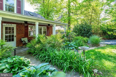 7216 Tod St, Falls Church, VA 22046 - photo 4