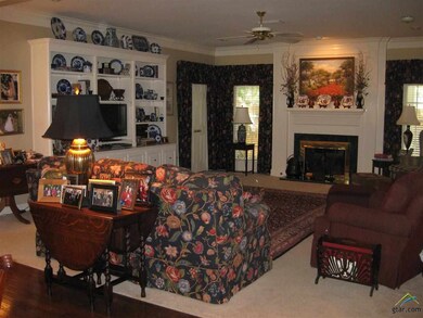 748 Fairmont Dr, Tyler, TX 75701 - photo 5