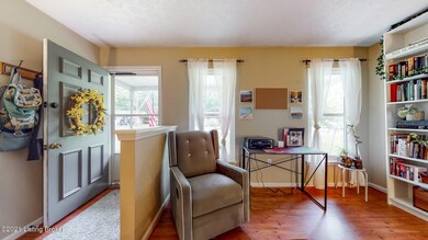 10-web-or-mls-Confederate Place Dr 8524-