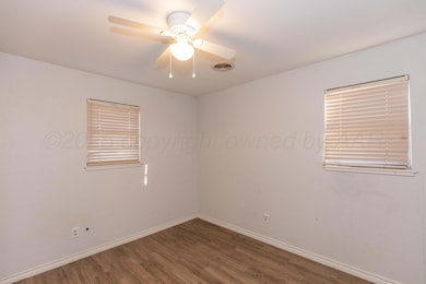 3827 NE 26th Ave, Amarillo, TX 79107 - photo 6