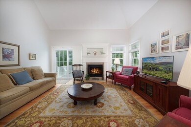 17 Admirals Ln unit 8, Southborough, MA 01772 - photo 3