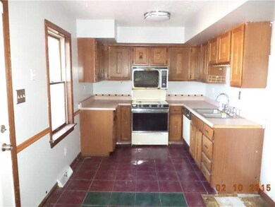 1236 Sheffield St, Pittsburgh, PA 15233 - photo 4