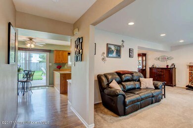 33 Snowdrift Ln Howell NJ-small-006-15-F