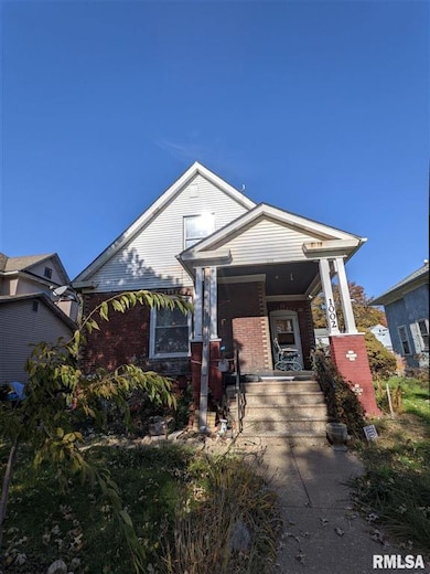 1002 E High St, Davenport, IA 52803 - photo 7