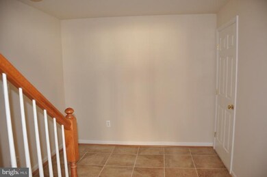 2470 Cheyenne Dr, Gambrills, MD 21054 - photo 2