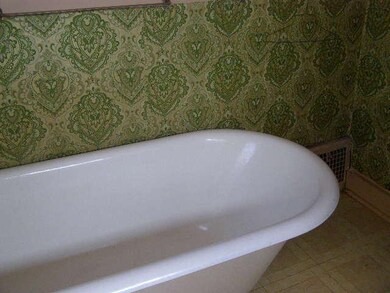 410 N 6th St, Niles, MI 49120 - photo 4