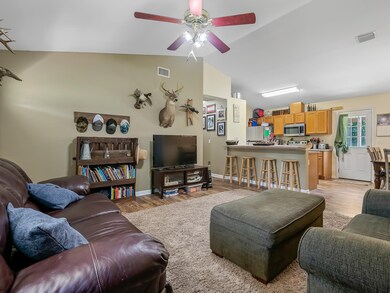 52 Weeping Willow Ct, Crawfordville, FL 32327 - photo 4