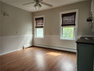 37 Prospect St unit 2, Bristol, RI 02809 - photo 5
