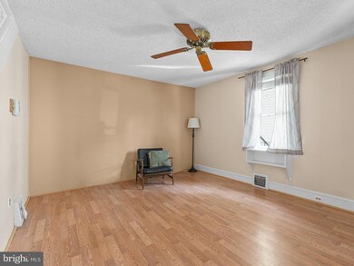 637 Andrews Ave, Darby, PA 19023 - photo 7