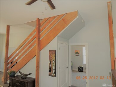 13320 Pioneer Way E, South Prairie, WA 98385 - photo 6