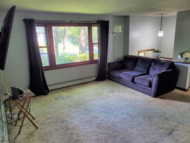 8 Wentworth Ln, Derry, NH 03038 - photo 4