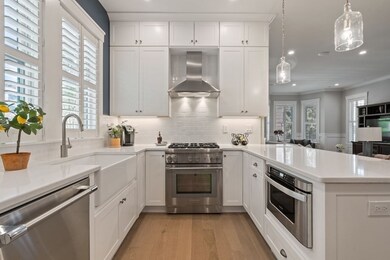 15 Mossland St unit A, Somerville, MA 02144 - photo 5