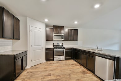 4819 Backswing Way, San Antonio, TX 78261 - photo 7