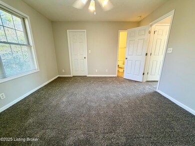 1001 Somerset Ct, Sellersburg, IN 47172 - photo 5