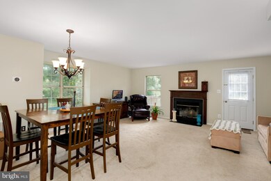 7437 Courtland Cir, Manassas, VA 20111 - photo 7
