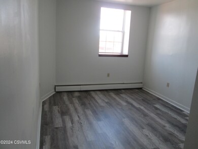 434 E 3rd St, Nescopeck, PA 18635 - photo 6