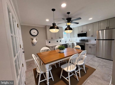 602 Eliot Rd, Pasadena, MD 21122 - photo 6