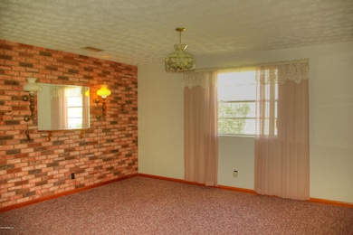 4574 Colonial Ave, Jacksonville, FL 32210 - photo 4