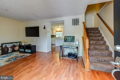 8729 Cresthill Ct, Laurel, MD 20723 - photo 6