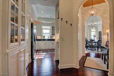 124 Walnut St Unti 601-large-005-1-DSC 9