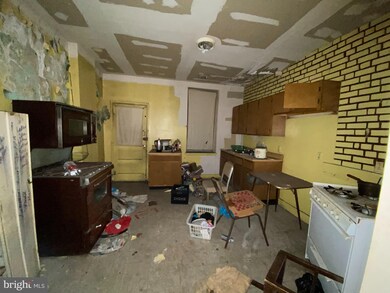 2408 Lauretta Ave, Baltimore, MD 21223 - photo 5