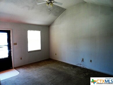 106 Horseshoe Dr unit A-B, Copperas Cove, TX 76522 - photo 3