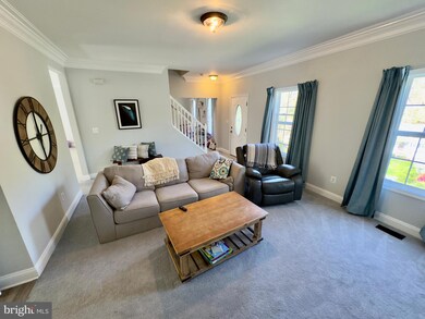 2460 Harpoon Dr, Stafford, VA 22554 - photo 4