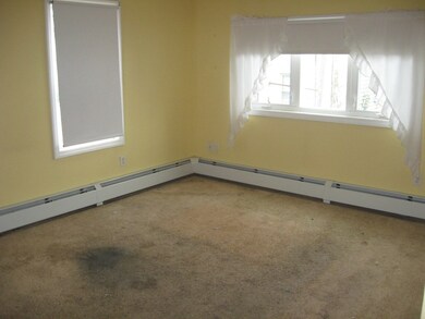 172 Grant St, Fall River, MA 02721 - photo 4