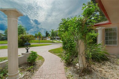 Looking out the front door. Large Horseshoe drivew