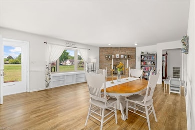 381 Pagan Rd, Smithfield, VA 23430 - photo 4