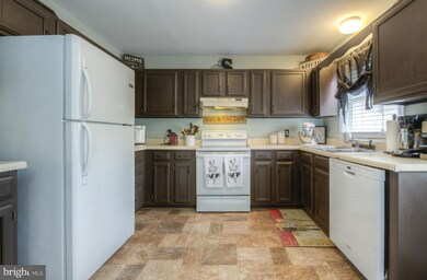 212 Victoria Dr, Ruther Glen, VA 22546 - photo 5