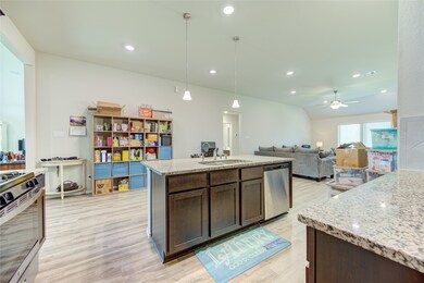 327 Jewett Meadow Dr, Magnolia, TX 77354 - photo 5