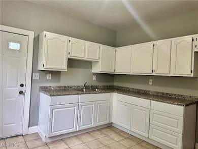 528 E 109th St, Cleveland, OH 44108 - photo 5