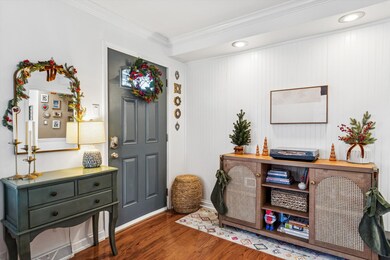 201 67th St, Darien, IL 60561 - photo 4