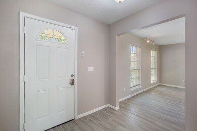 8111 Sunny Ridge Dr, Houston, TX 77095 - photo 4