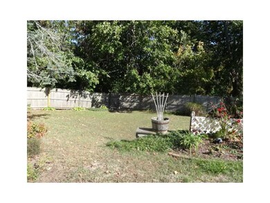 40 Meadow View Dr, Cranston, RI 02920 - photo 6