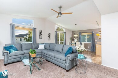 Living Room 20180910-DW-3821-SMALL