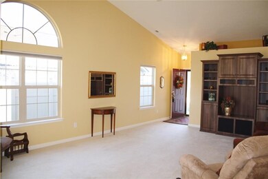 11759 Whisper Knoll Dr, Fishers, IN 46037 - photo 4