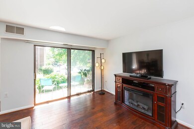 17816 Buehler Rd unit 165, Olney, MD 20832 - photo 5