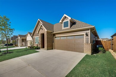 View of front of home featuring a front yard