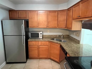 2610 Coconut Bay Ln unit 715 (1E), Sarasota, FL 34237 - photo 3