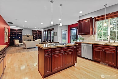 10311 215th Ave SE, Snohomish, WA 98290 - photo 6