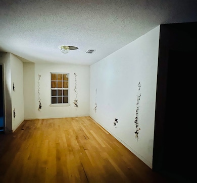 81 Knight Rd, Midway, FL 32343 - photo 3