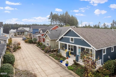 4330 SE Fleming St, South Beach, OR 97366 - photo 2