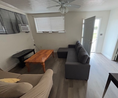 928 Main St unit 922, La Marque, TX 77568 - photo 3